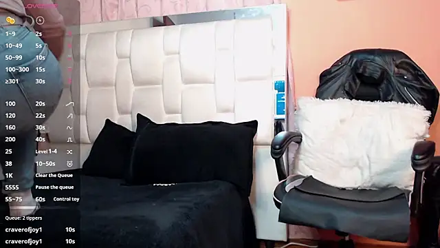 LiaTaylorr webcam
