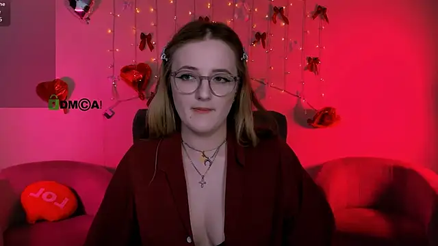 luna_berryy webcam