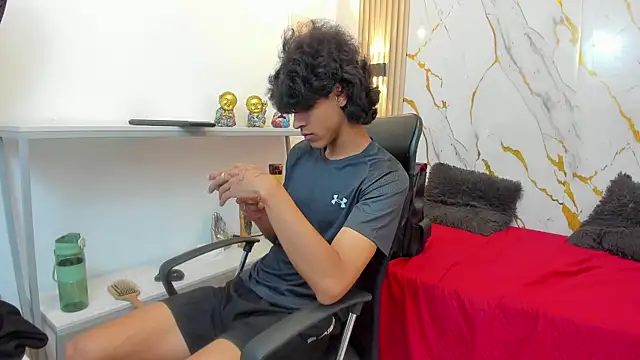 Zayn_Fox32 webcam
