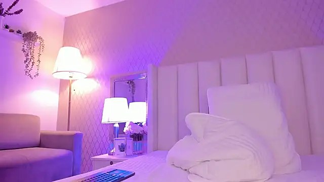 SophiaSmiiths_ webcam
