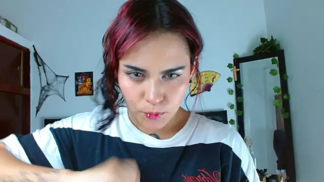 nyx_halfmoon webcam