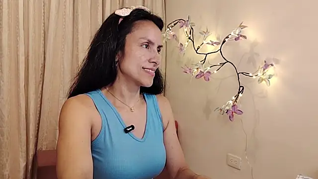 Bella_Exhibition webcam