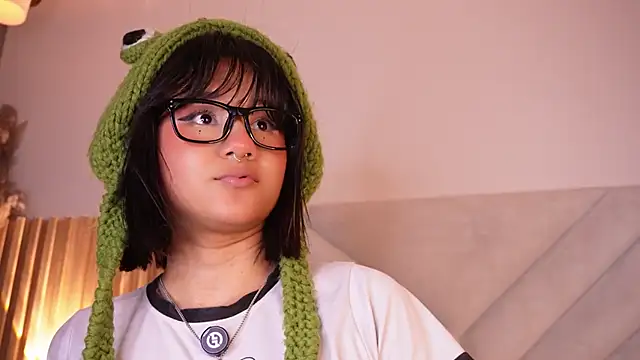 Ivi_Aiko webcam