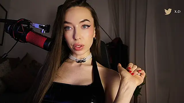 supreme_dominatrix webcam