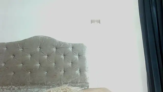 lunakisscs webcam