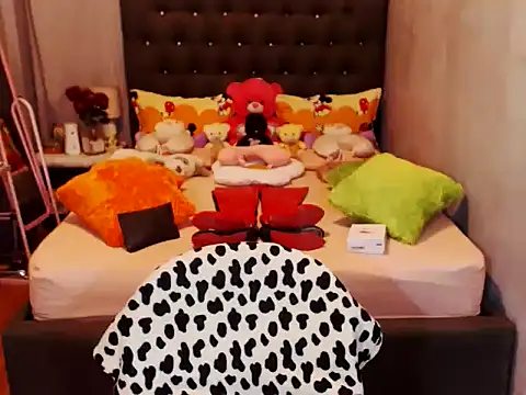 BellaGoddessXx webcam