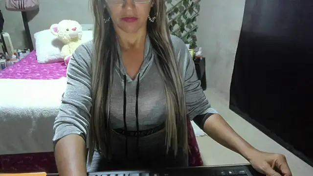 mature__bigboobs__ webcam
