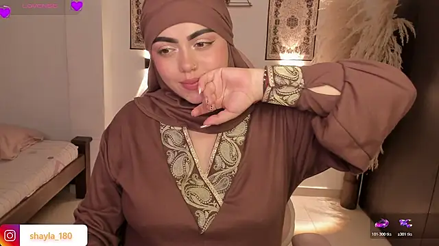 shayla_18 live sex cam
