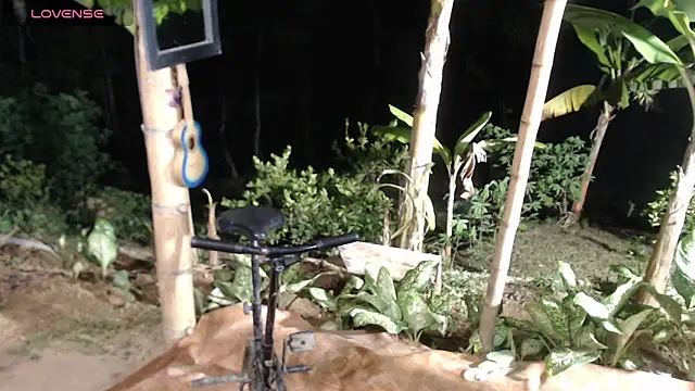 esmeralda_li webcam