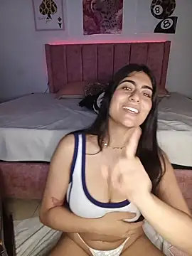 Miakhalifa__ webcam