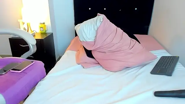 kathyajhonss webcam