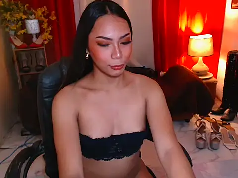 kylieEmparado webcam