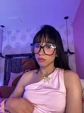Alahia_pink_ webcam