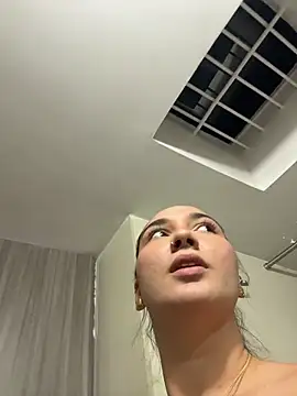 ava_blue (Ask my age) - FUCK PUSSY + BIG SQUIRT IN TICKET SHOW