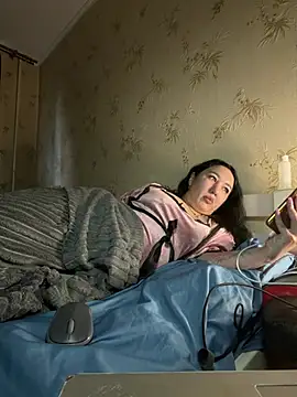 Naughtbaby_2025 webcam