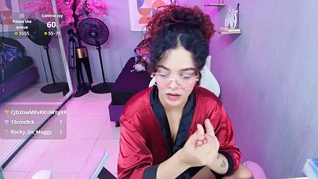 Maggy_t18 webcam