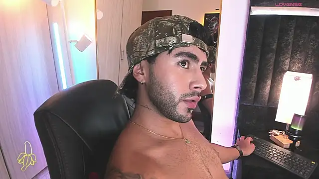 ItsMeEros webcam