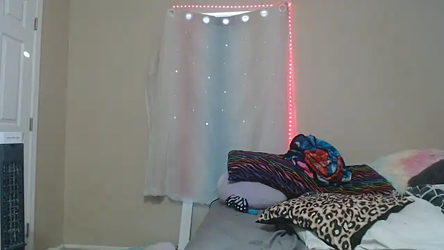 MamaB88 webcam