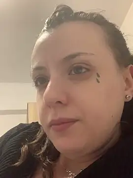 bunnythetailor webcam