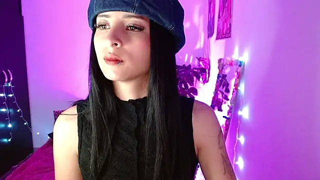 Kind_Scarlett webcam