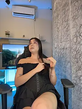 saracaball_ webcam