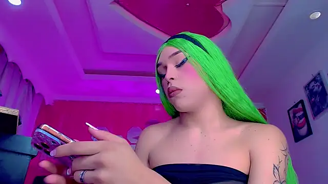 TiffanyMackensyy webcam