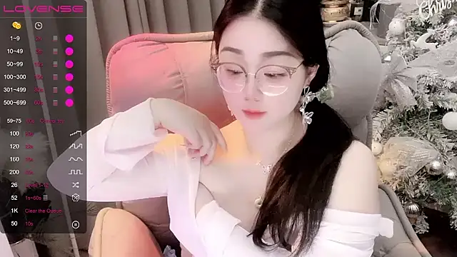 Monica-666888- webcam