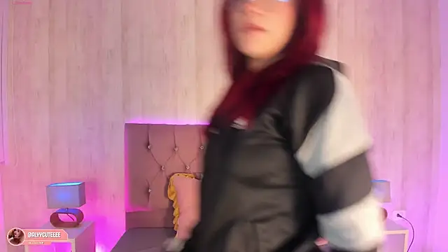 alyy_cut3 webcam