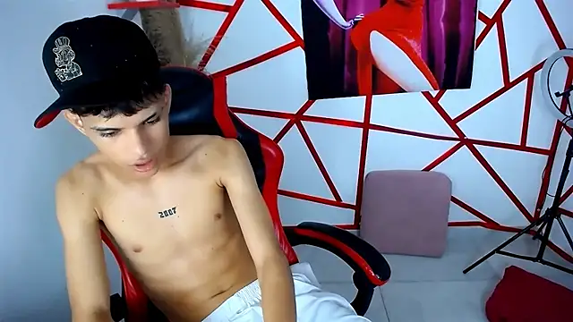 chris_evans77 webcam