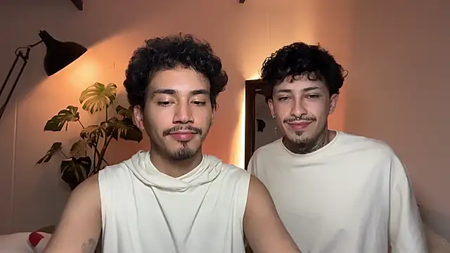 Noah_and_Steven webcam