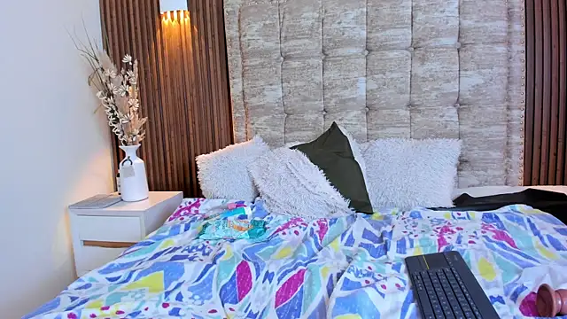 IsabellaLuxeXXX webcam