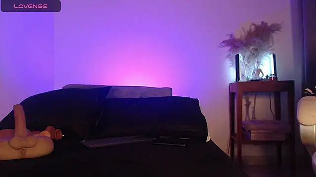 Naia_Ross_1 webcam