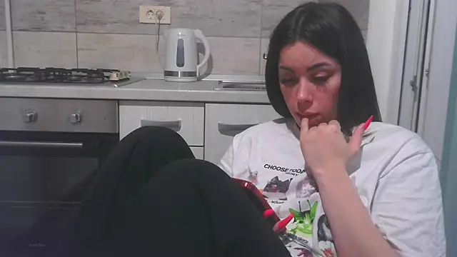 LovelyJulliette webcam