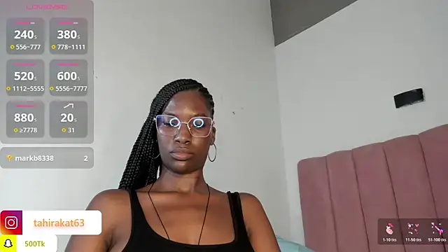 Tahira_21_ webcam