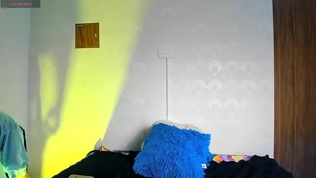 KiraXxx_hh webcam