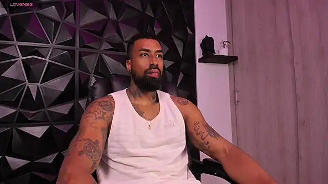 OstinDaniels webcam