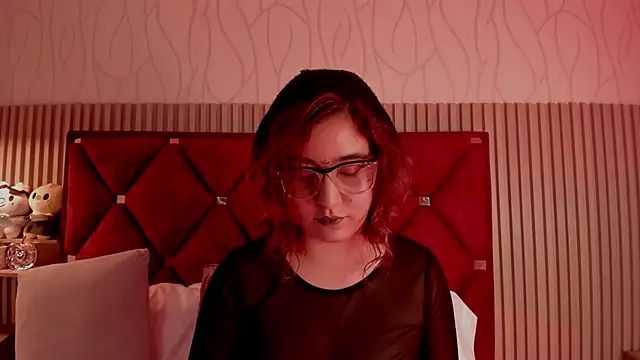 Kiri_Velvet webcam