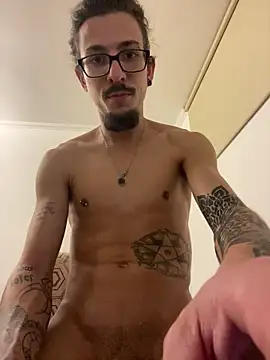 younghotcook webcam