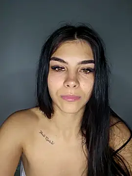 crissdesire - Crissdesire's free webcam - UK Sex Cams