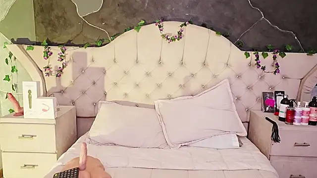 AmberGreyy_ webcam