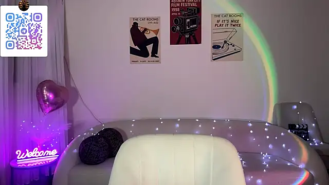 LinaMour webcam