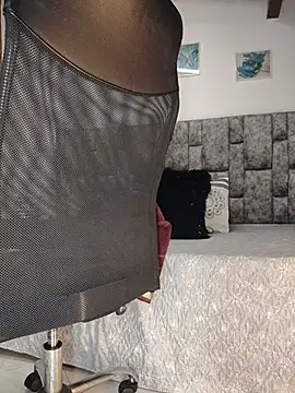 Oliver_bigblack_cock webcam