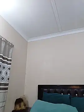 Webcam Model (Sugartonguexx) is live