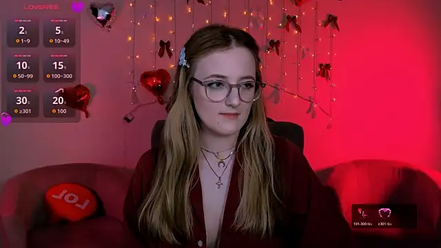 luna_berryy webcam