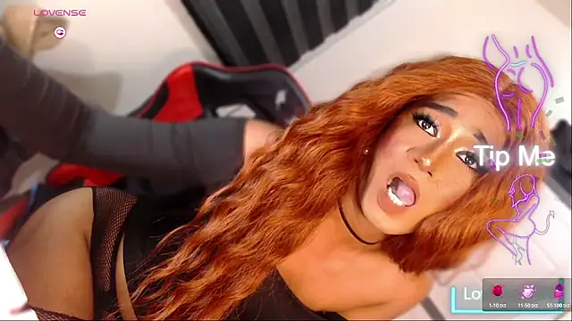 SissifyWithMe webcam