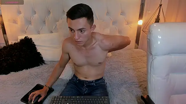 oliver_chaze_ webcam