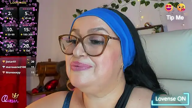 gia_nahomi - Gia_Nahomi's free webcam - UK Sex Cams