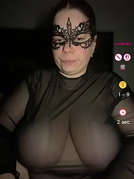 Webcam Model (cherrylust12)  is live.Free join now!