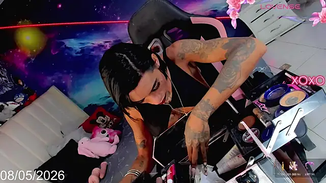 Nella_Dolls live sex cam