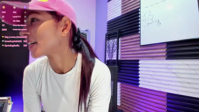 HannaPetit live sex cam